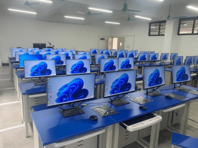 AOC一體機(jī)賦能賀州學(xué)院 構(gòu)建“人工智能未來工廠”的堅實硬件基石